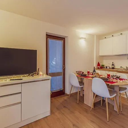 Giselle Apartment Challancin