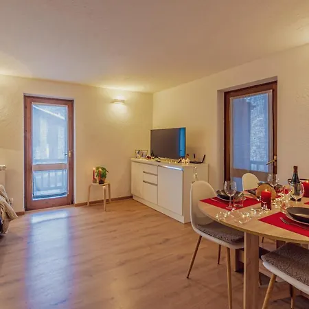 Apartment Giselle Challancin
